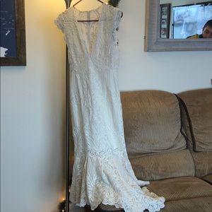 Reiss White Lace calf length dress